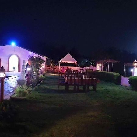 Swaraj Resorts Bharatpur Luaran gambar
