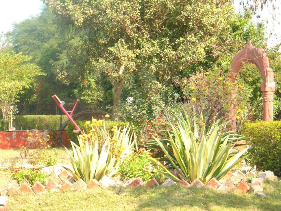 Swaraj Resorts Bharatpur Luaran gambar