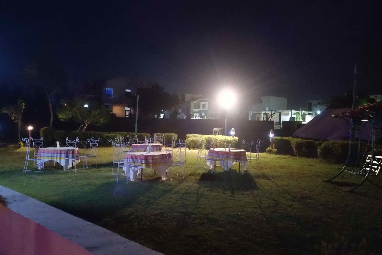 Swaraj Resorts Bharatpur Luaran gambar