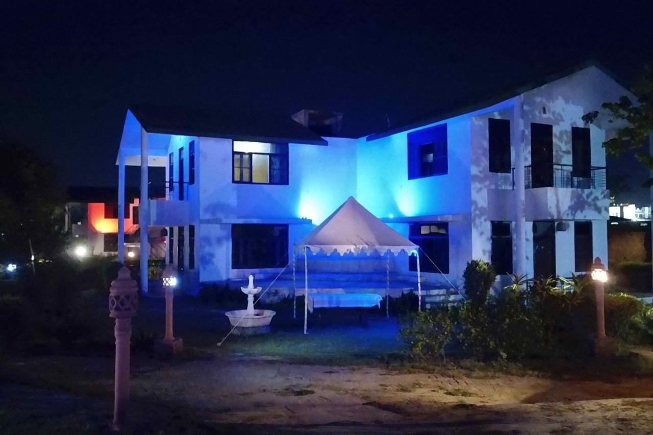Swaraj Resorts Bharatpur Luaran gambar