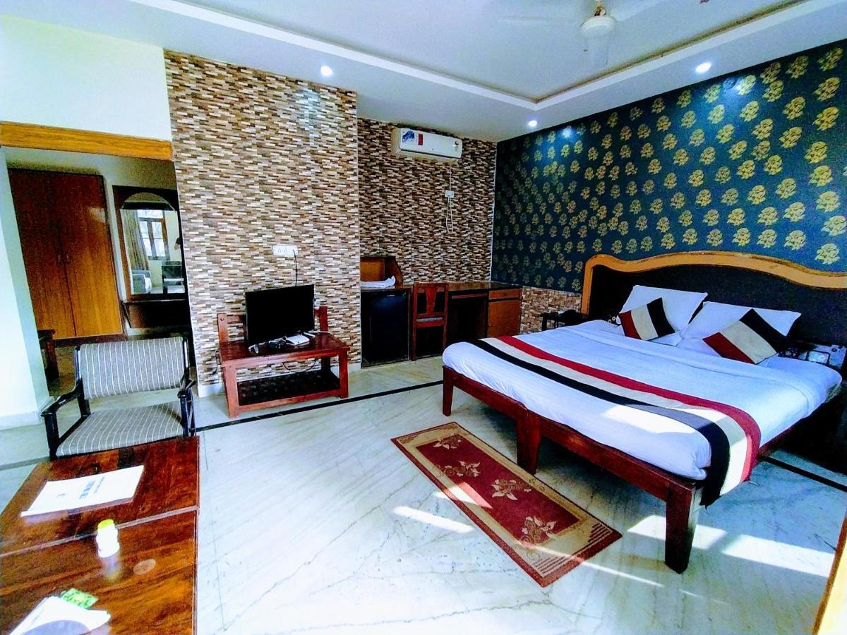 Swaraj Resorts Bharatpur Luaran gambar